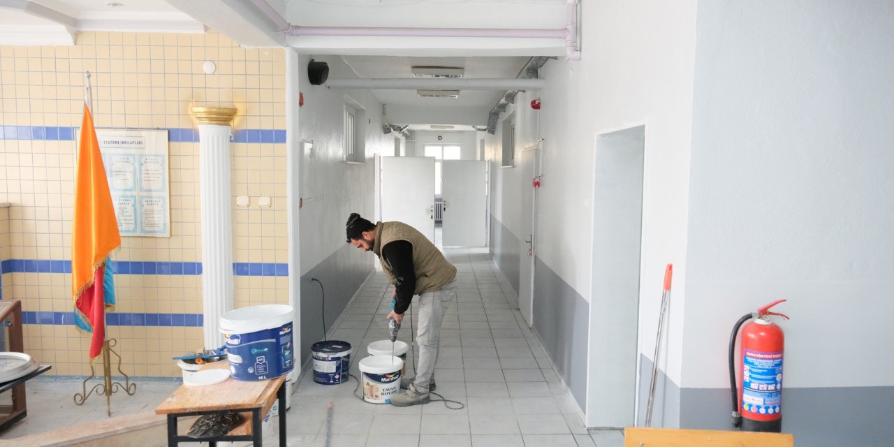 Anadolu Lisesi bakımdan geçti