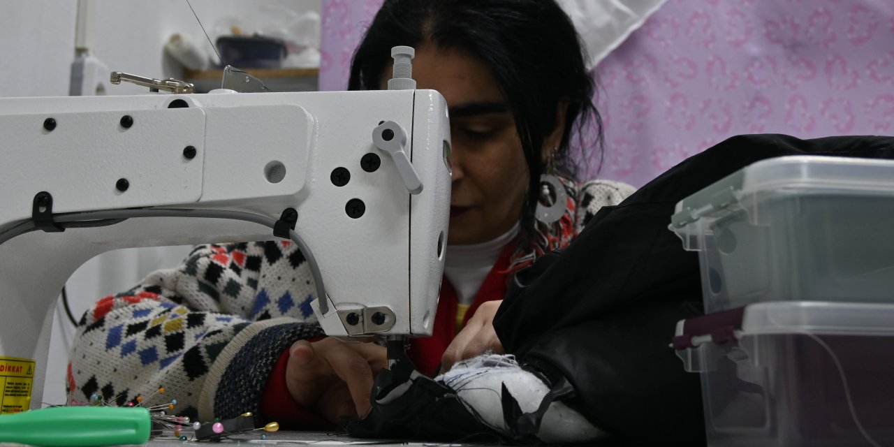 Terzilerde kış mesaisi: Eskiler dönüşüm ile yenileniyor