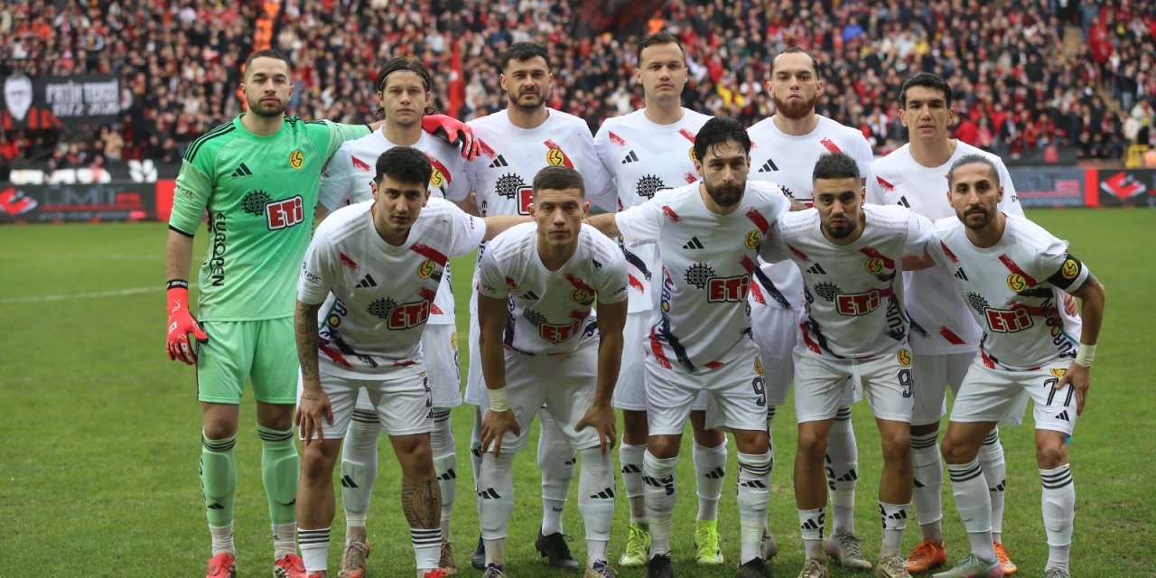 Eskişehirspor 2 golle 3 puan aldı (2-1)