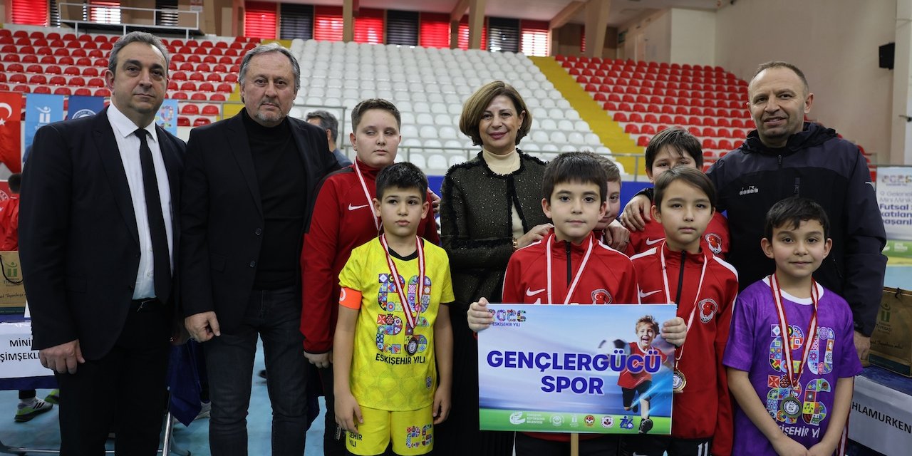 Futsal şenliğinde geleceğin yıldızları parladı