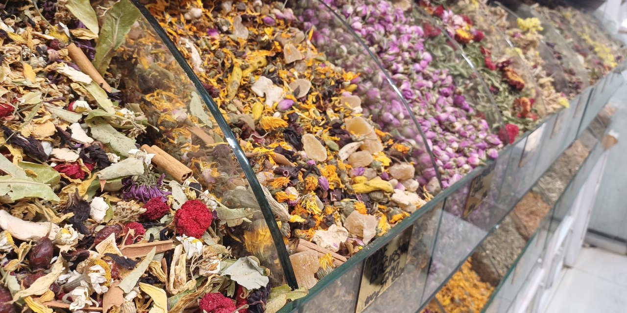 Geçmeyen öksürüğe akgünlük sakızı tavsiyesi