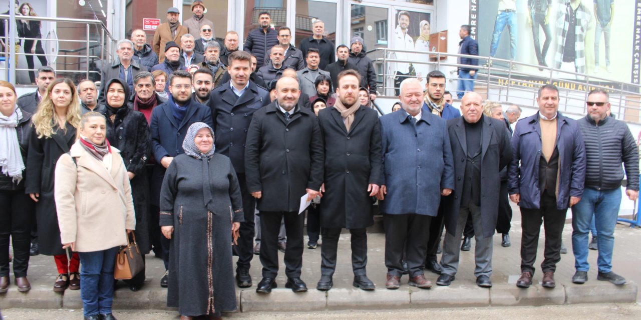Gürhan Albayrak: "Eskişehirliyi bir bardak suya muhtaç ettiniz"