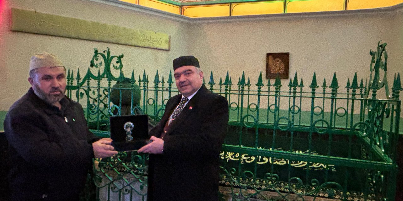 Sakal-ı Şerif Eskişehir'den Bolu'ya hediye edildi