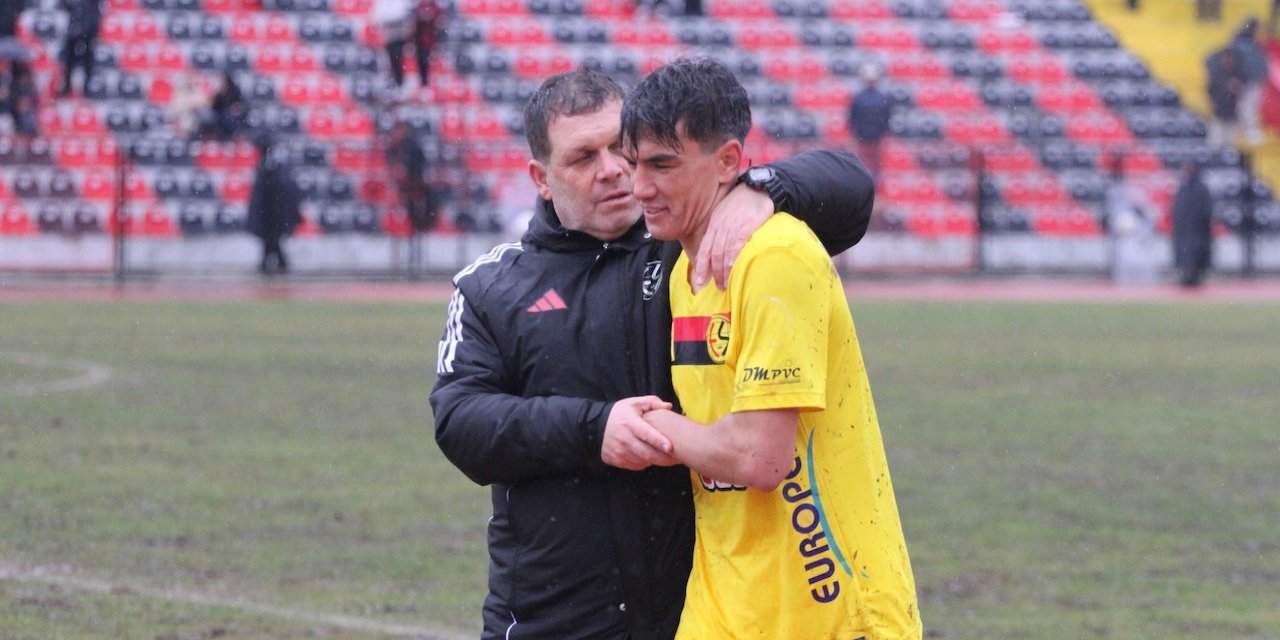 Eskişehirspor Teknik Direktörü Hakan Şapcı: Önemli galibiyet aldık