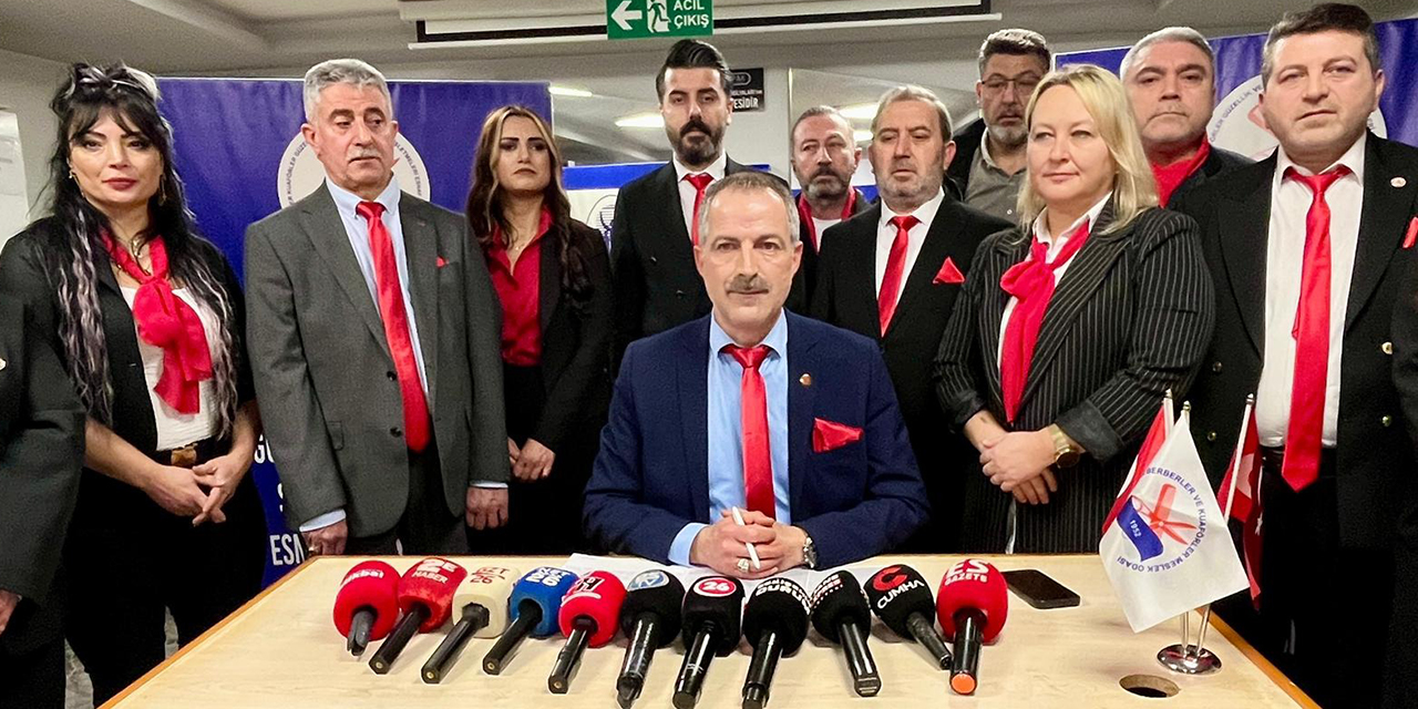 Sarıkaya’dan sert çıkış: “Henüz mahkeme açılmadı, beraat eden yok”