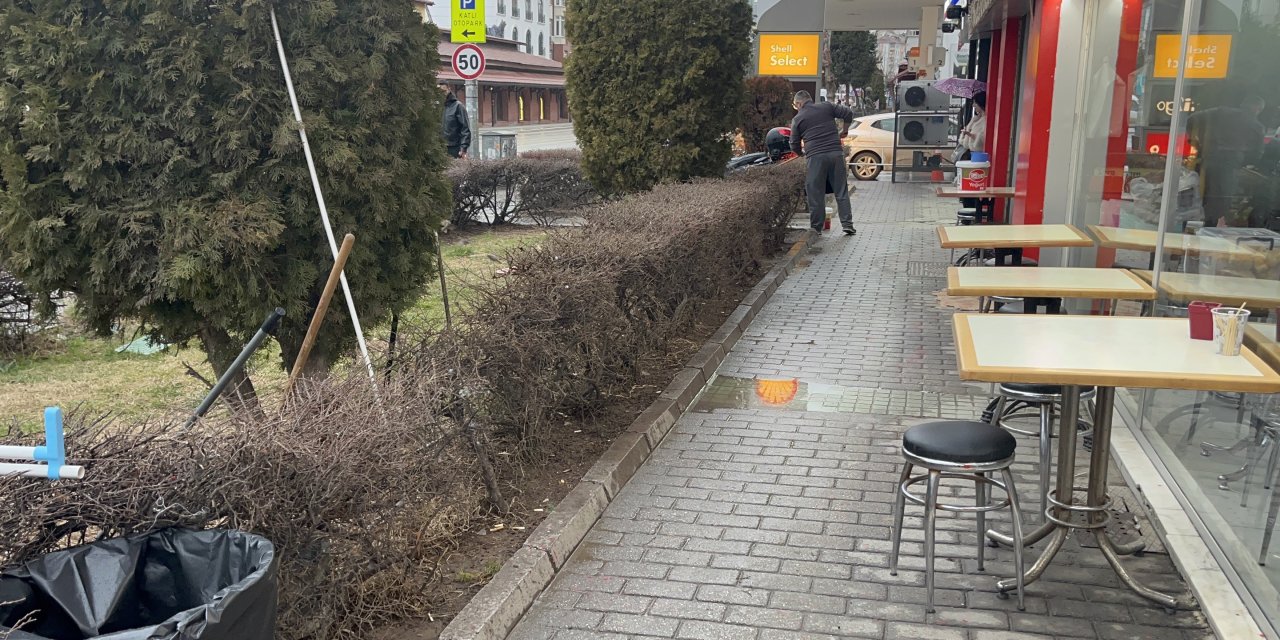 Eskişehir'de yan bakma kavgasında kan aktı: 2 kişi yaralandı