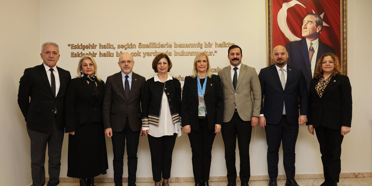 CHP heyeti Ayşe Ünlüce'yi ziyaret etti