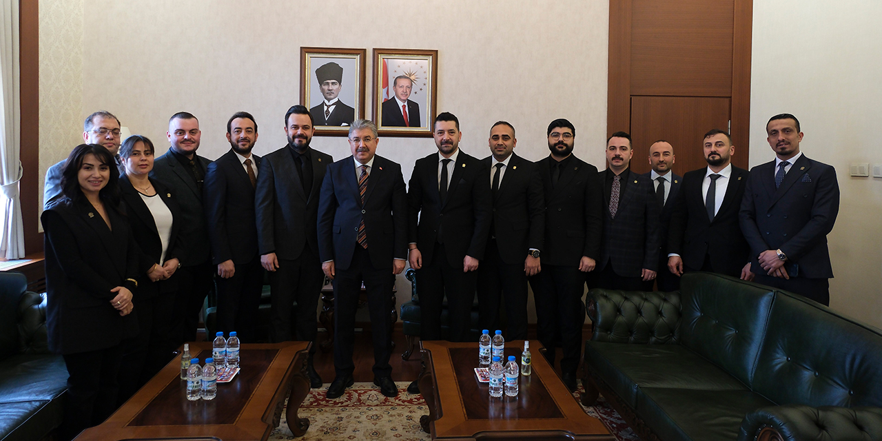 ESMİAD heyeti Vali Yılmaz'ı ziyarette bulundu