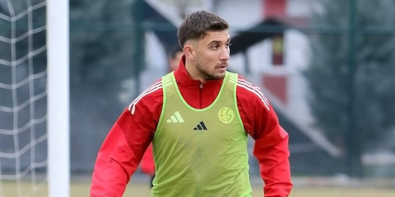 Defansta kim oynayacak?