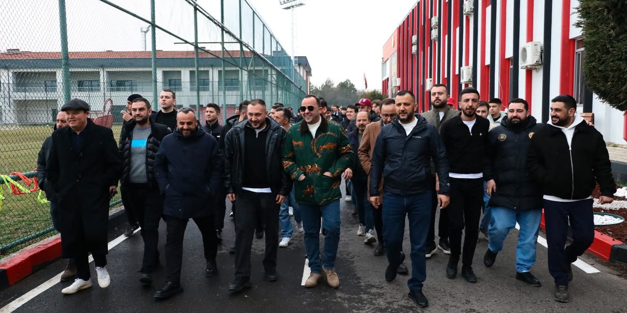 Taraftardan moral ziyareti