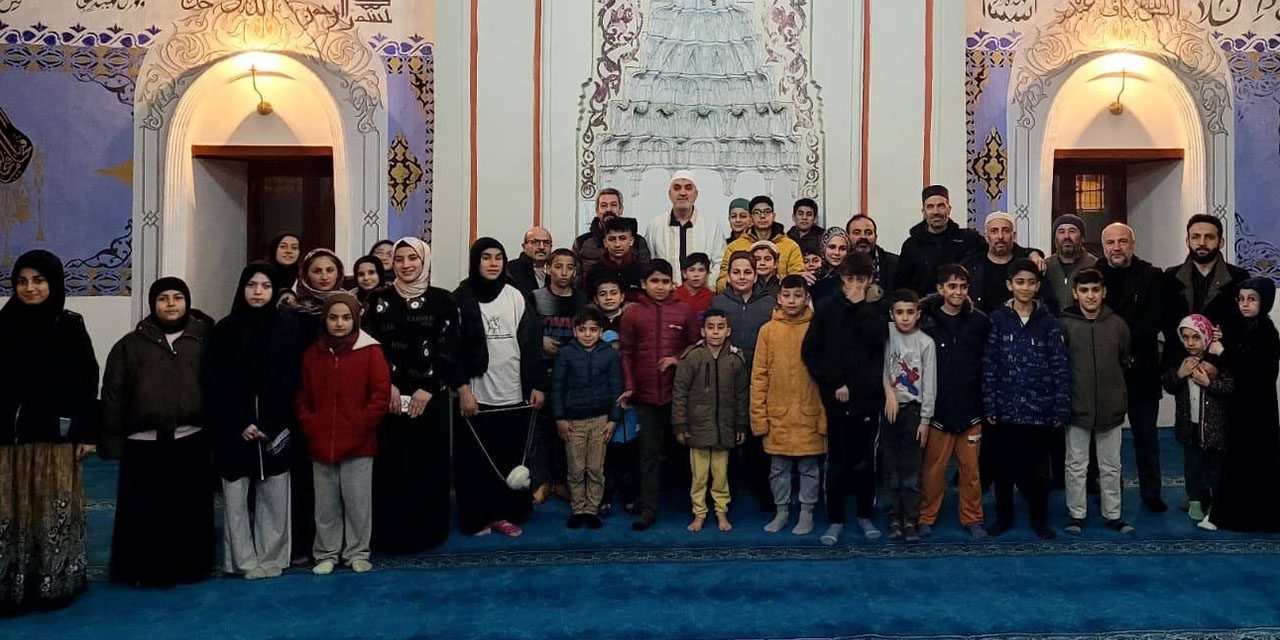 Sivrihisar'da gençler ve aileler camide buluştu