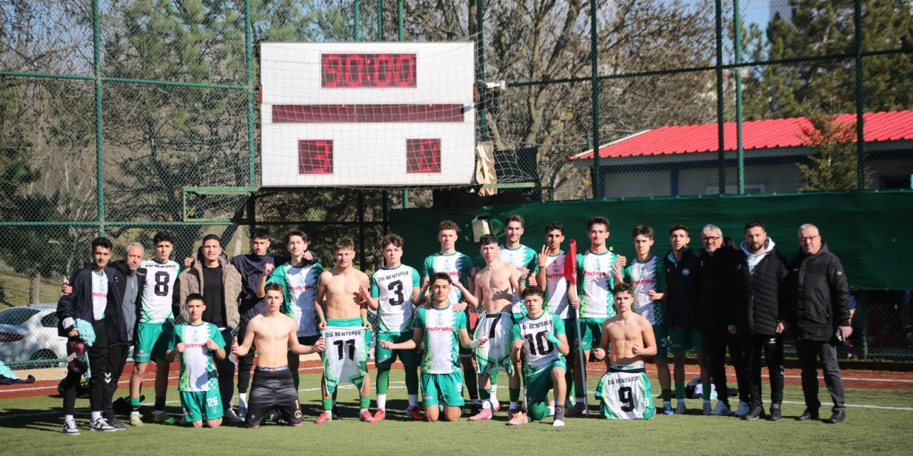 DSİ Bent ve Gençlergücü zirveye tutundu