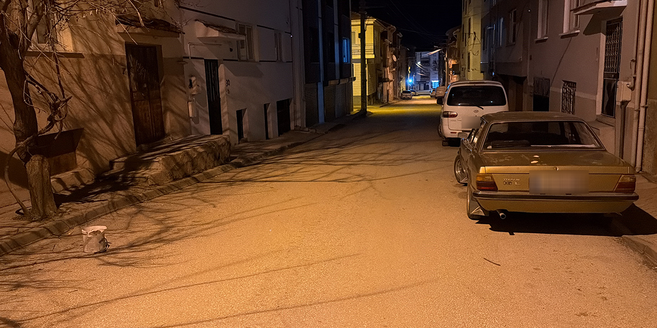 Eskişehir'de gençler arasında çıkan kavgada kan aktı: 1 yaralı