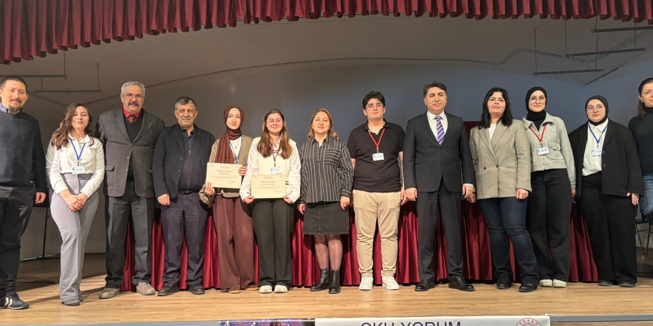 Eskişehir'de liseler panelde buluştu