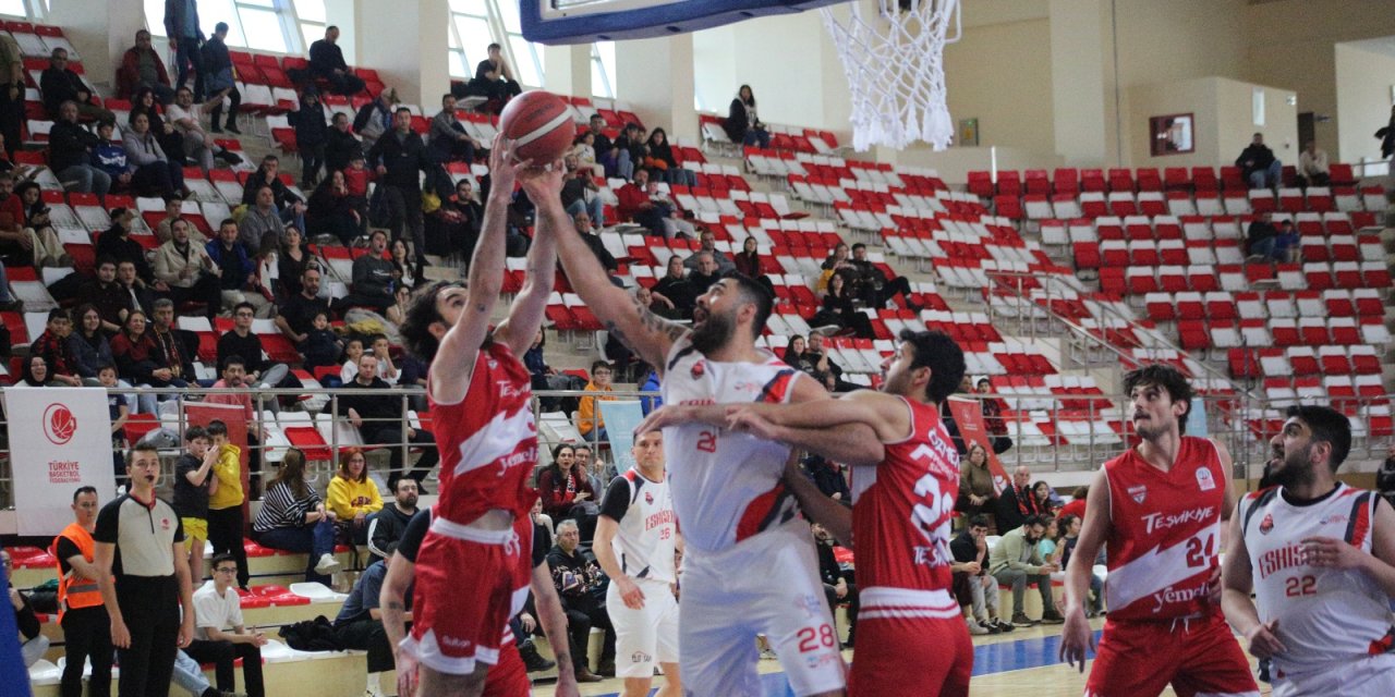 Ejderhalar moralli gidiyor