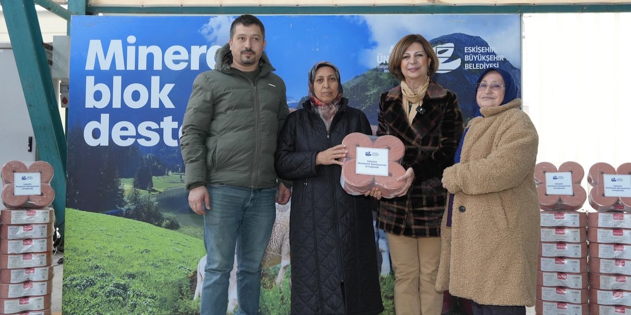 Eskişehir'de üreticiye mineral blok desteği