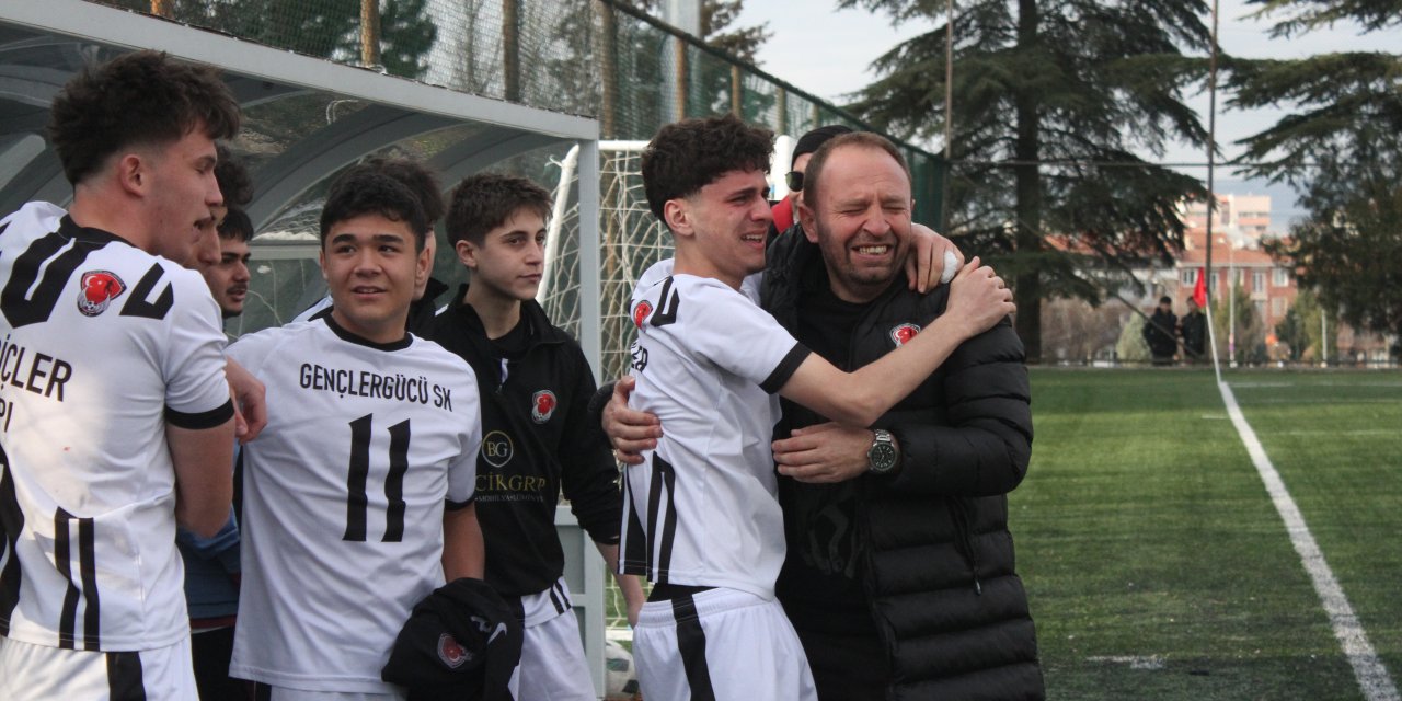 Gurur göz yaşlarıyla gelen şampiyonluk