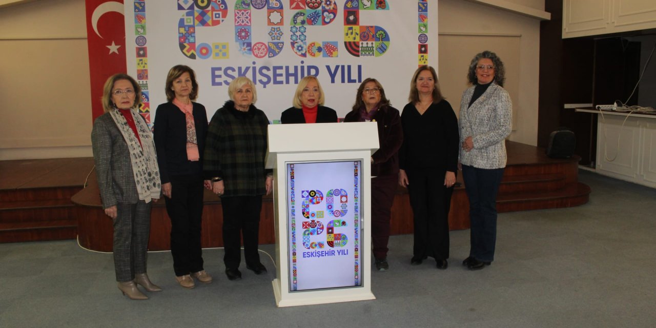 Eskişehir'de “Kadın Olmak” paneli gerçekleşecek