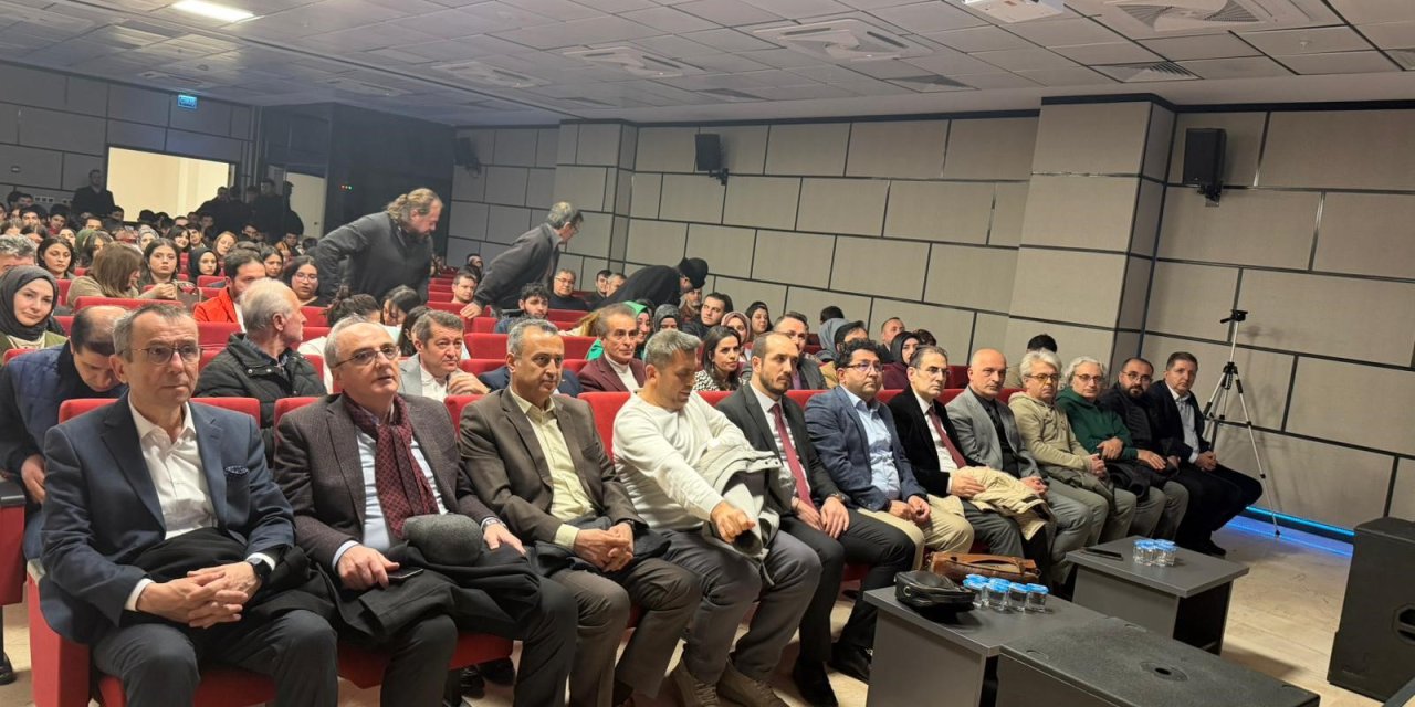 Eskişehir'de Şeyh Edebali konferansı düzenlendi