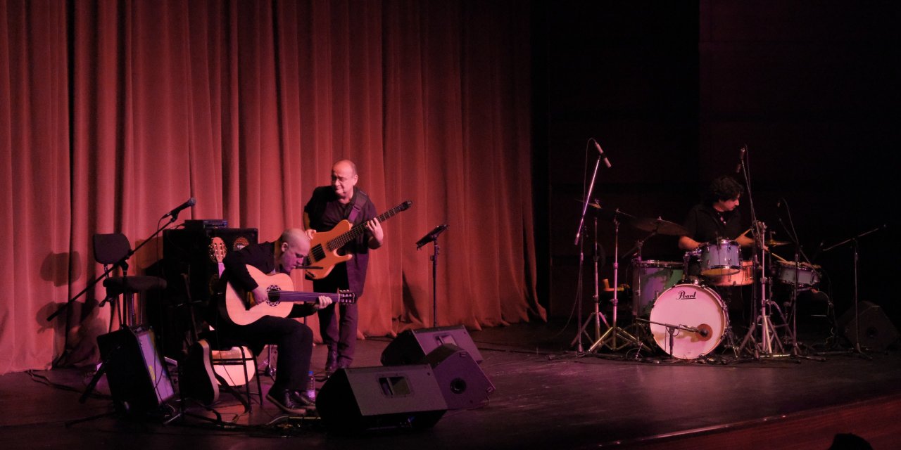 Cenk Erdoğan Trio sanatseverlere unutulmaz bir gece yaşattı