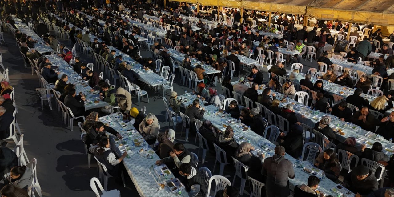 Çifteler’de iftar sofrası kuruldu
