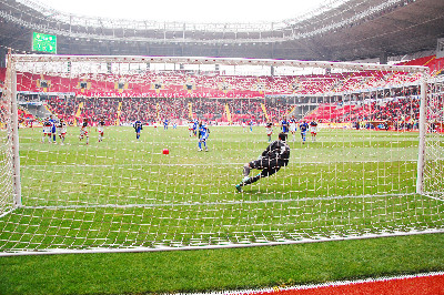 PENALTICI ERKAN OLDU