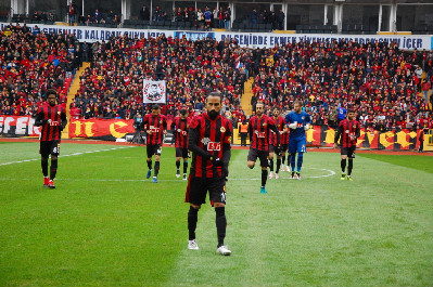 ONLARIN RUHU ZENGİN