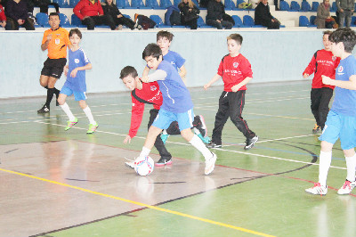 MİNİ MİNİKLER FUTSALDA  RESİTAL VAR