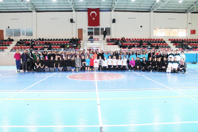 GENÇ RAKETLERİN RESİTALİ BAŞLADI