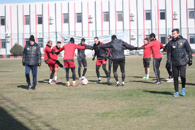 DENİZLİ OYUNCULARI TANIYOR