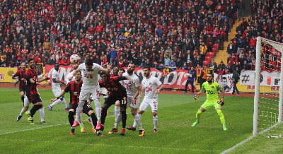 KADER MAÇLARI KAPIDA