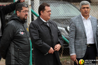 BAŞKAN ÜNAL ANTRENMANDA