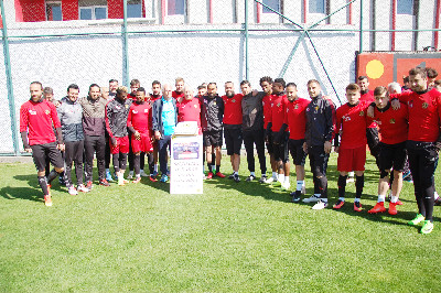 GEZMENDEN 49.YIL PASTASI