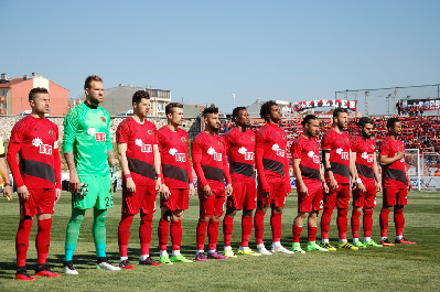 DENİZLİNİN TAKTİĞİ SAĞLAM