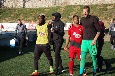 BİRBİRLERİNİ TESELİ ETTİLER