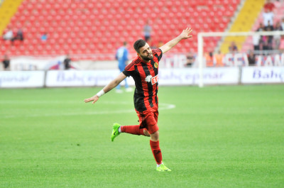 BU ESES ACAR ZİRVEYE UÇAR(0-4)