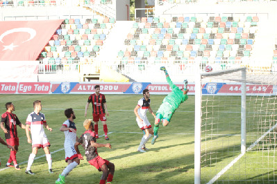 GEÇMİŞİ BIRAK GİRESUNA BAK