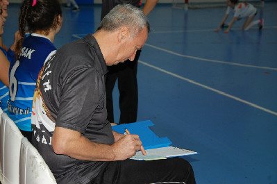 KIRK YILDA BİR GELİR ONUN GİBİSİ