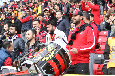 100 OTOBÜS VE İZİN GEREKLİ