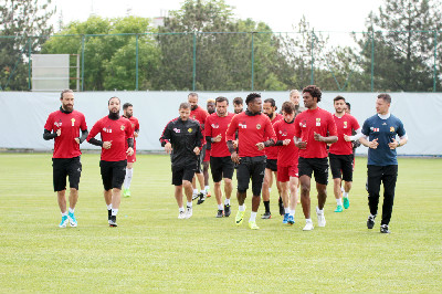 ŞİMŞEKLER BUGÜN  AKDENİZE GİDİYOR