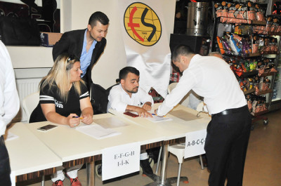 762 DELEGEDEN  125 DELEGE KATILDI