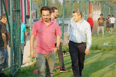 ÖZEÇOĞLU FUTBOLCULARIN  PARASI GÜNÜNDE ÖDENECEK