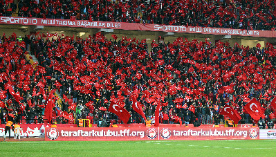 BU ŞEHİR BU TAKIMI OYNATIR