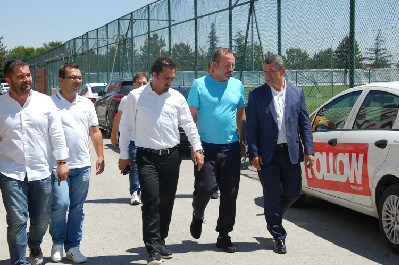 UMUTLARIMIZ YASAĞA TAKILDI