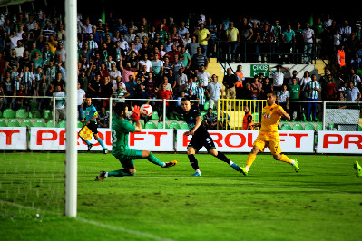 BÖYLE BASİT GOLLER YENMEZ!