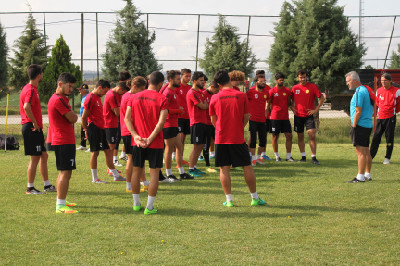 LİDER UMRANİYEYE BİLENİYOR