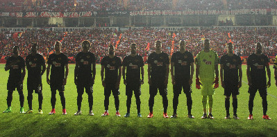 BU KARANLIĞI AYDINLATACAK  IŞIĞI ARIYORUZ