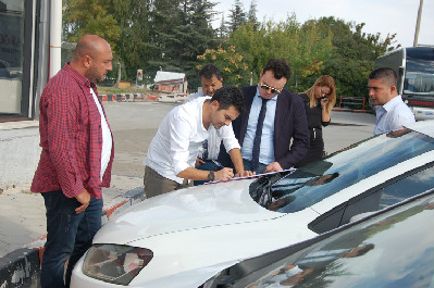 ES-ESE YİNE İCRA GELDİ