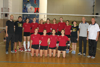 ANADOLUNUN VOLEYBOL MAÇLARI YENİKENTTE