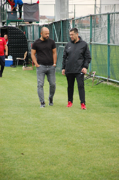 KURTGÖZDEN BİLGİ ALDI